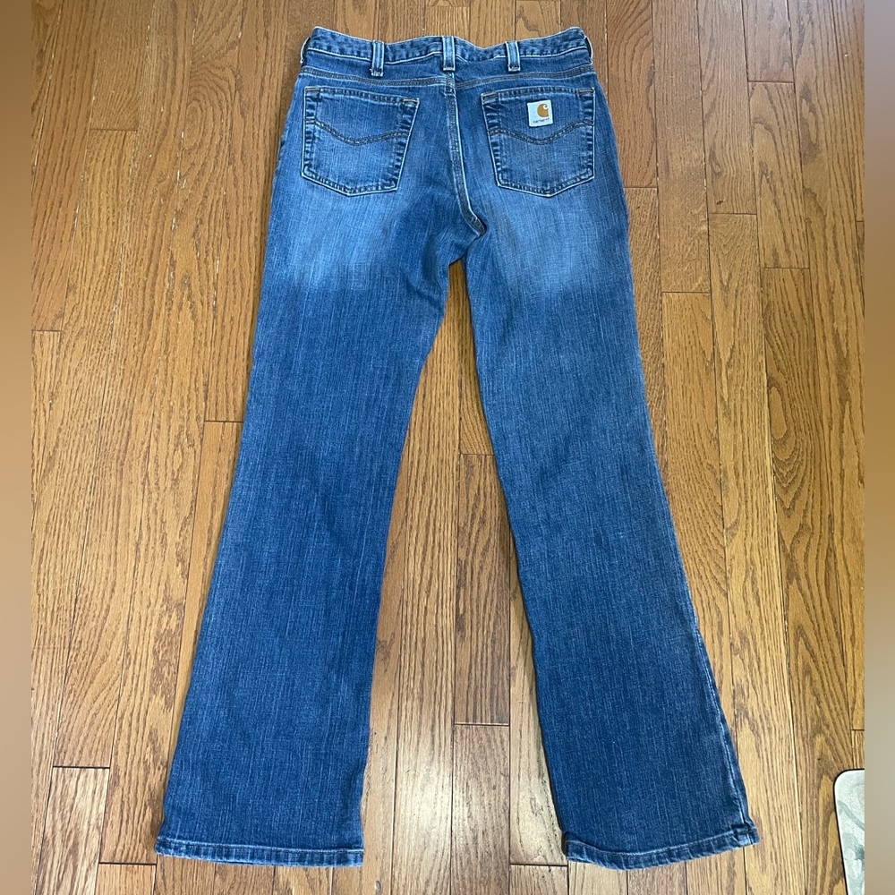Carhartt Denim Traditional Fit Jeans size 8 x32 - Picture 2 of 3